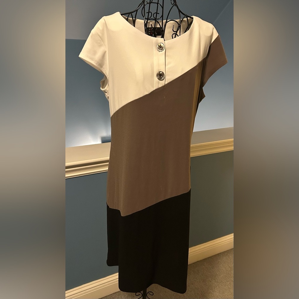 Elegant Color Block Dress